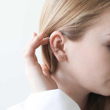 Load image into Gallery viewer, Double Eternity Arc Ear Cuff