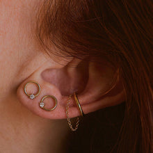 Load image into Gallery viewer, Arc Chain Ear Cuff