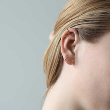 Load image into Gallery viewer, Classic Chain Ear Cuff
